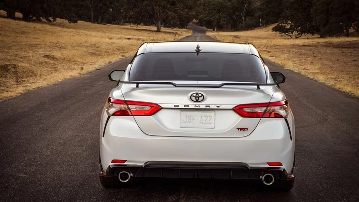Toyota Camry dự kiến bổ sung bản thể thao mới, có thể thêm lựa chọn số sàn - Ảnh 4.