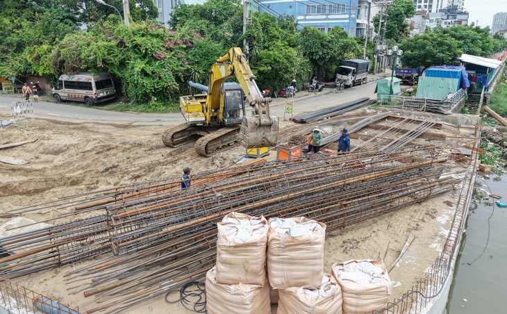 Hiện trạng dự án bờ Bắc kênh Đôi sau gần một năm khởi công - Ảnh 17.