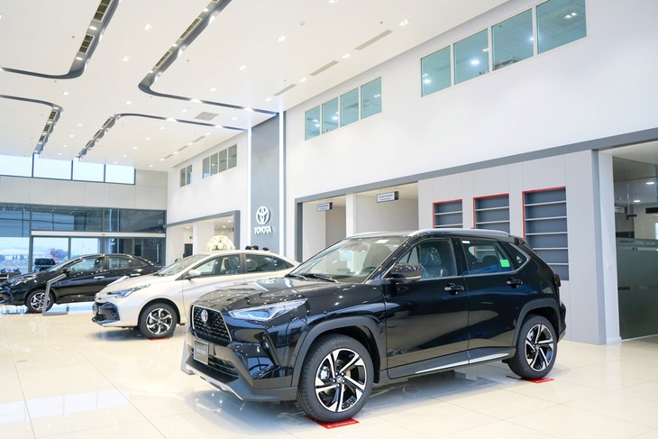 Tin tức giá xe: Hàng loạt hãng xe ở Việt Nam giảm giá niêm yết, thị trường bước vào mặt bằng giá mới - Ảnh 1.