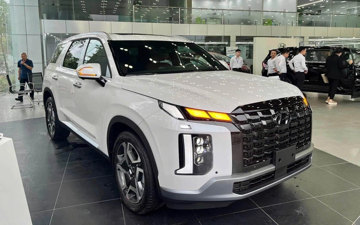 Tin tức giá xe: Hàng loạt hãng xe ở Việt Nam giảm giá niêm yết, thị trường bước vào mặt bằng giá mới - Ảnh 5.