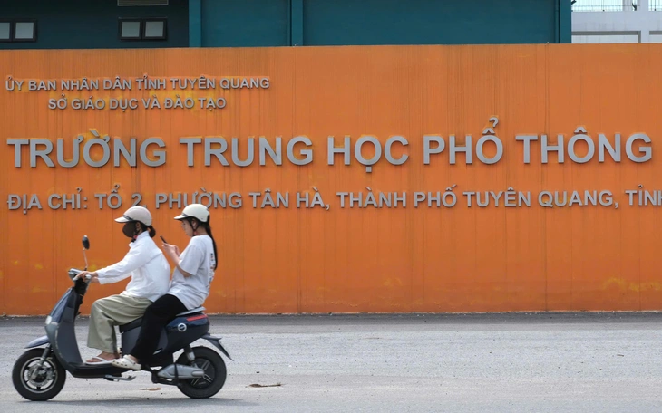 Phó thủ tướng yêu cầu rà soát kết quả thi tốt nghiệp THPT 2026 trên cả nước sau vụ Tuyên Quang - Ảnh 2.