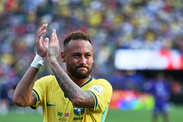 Neymar bật khóc nức nở, nói lời từ giã tuyển Brazil - Ảnh 1.