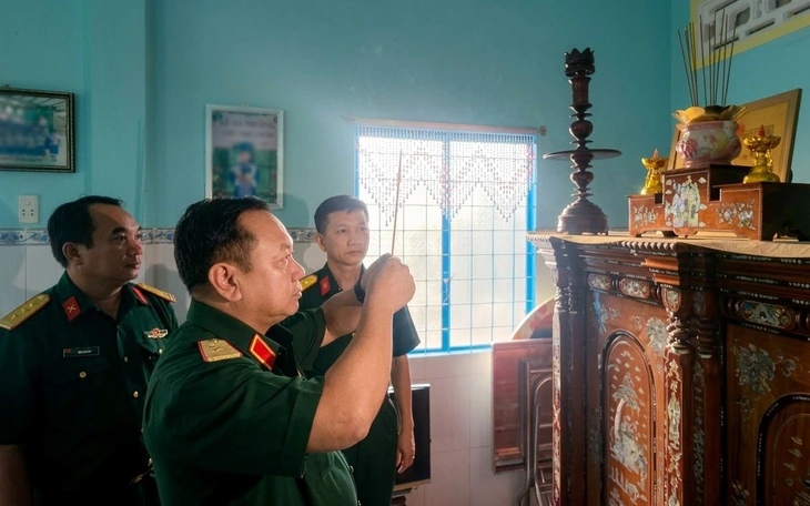 Sáng mai lấy mẫu ADN người nhận thân nhận liệt sĩ Huỳnh Văn Quên để đối chứng - Ảnh 1.