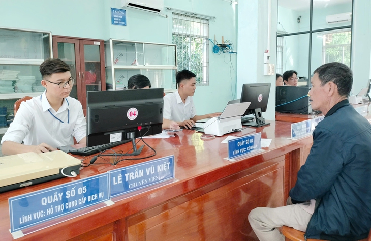 Cà Mau lập đoàn kiểm tra trách nhiệm công vụ tại các cơ quan, đơn vị - Ảnh 1.
