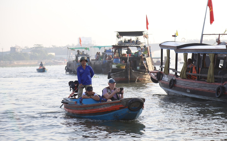 Ngắm ý tưởng ‘thay áo mới’ cho chợ nổi Cái Răng và các cầu trên sông Cần Thơ - Ảnh 2.
