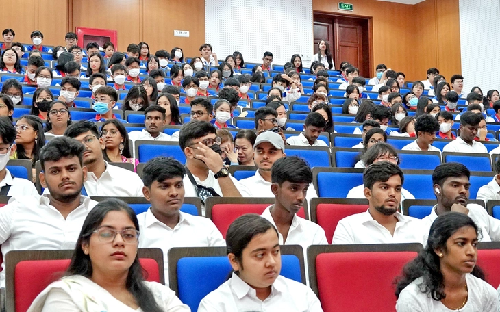 Điểm sàn Trường đại học Y Dược Cần Thơ, cao nhất y khoa 22 điểm - Ảnh 2.