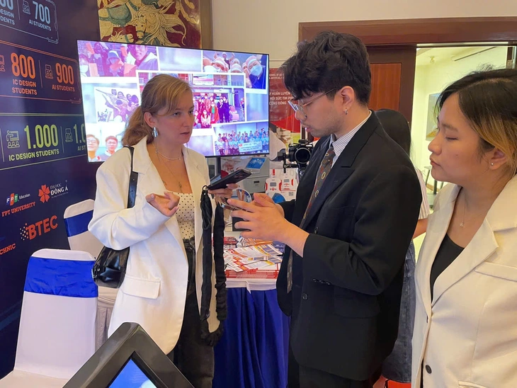 Giáo sư giải Nobel 2018: 'Không có nhà toán học nào trở thành tỉ phú, nhưng toán học lại tạo ra những đột phá vĩ đại' - Ảnh 2.