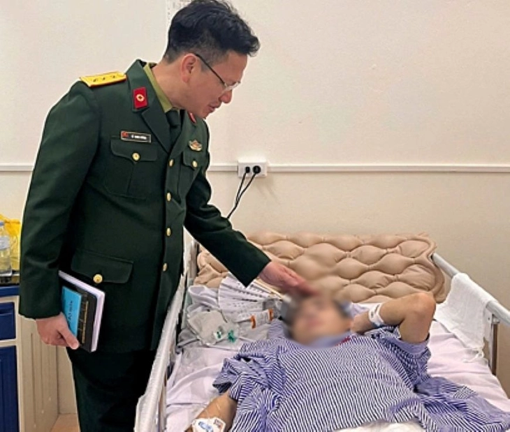 Kỳ tích hồi sinh của thiếu niên bị tai nạn chỉ còn một nửa cơ thể - Ảnh 1.