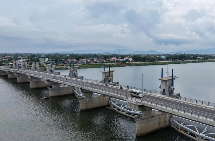 Đập dâng tích nước, sông Trà Khúc sắp khoác diện mạo mới cho đô thị Quảng Ngãi - Ảnh 4.