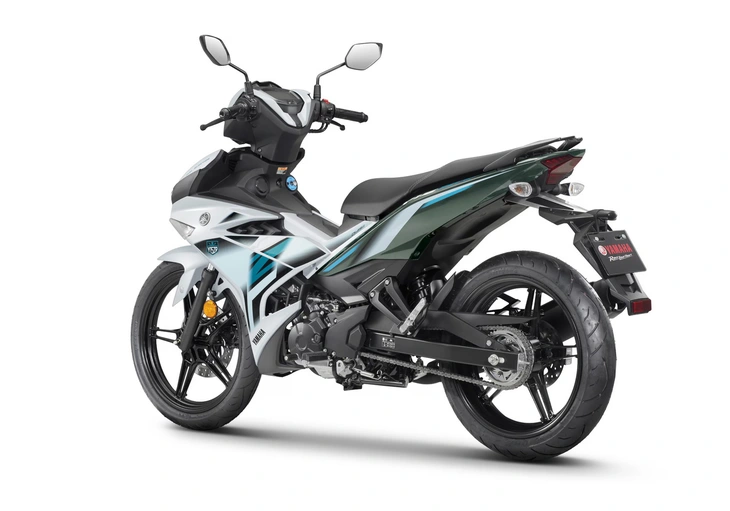 Yamaha Exciter 150 có diện mạo mới, cổng sạc USB-C, kính chắn gió thể thao - Ảnh 4.