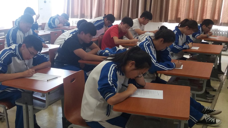 Trường học Trung Quốc gây tranh cãi vì yêu cầu khai báo tài sản gia đình - Ảnh 1.