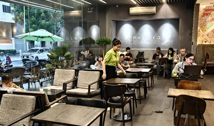Lo bản quyền, nhiều quán cà phê tắt nhạc Việt - Ảnh 2.