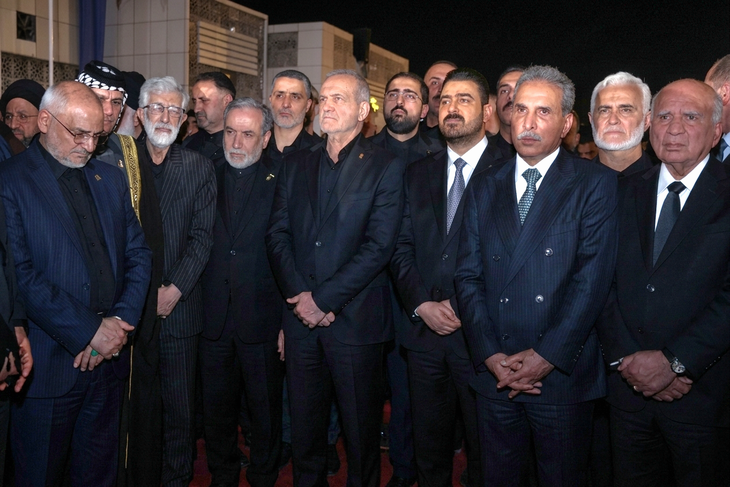 Tổng thống Iran rút ngắn lịch trình dự tang lễ ông Ali Khamenei sau khi Mỹ không kích - Ảnh 2.