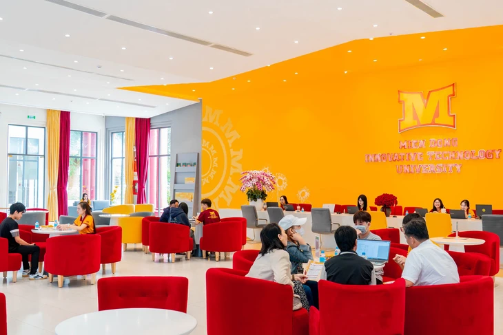Thí sinh 2k8 đăng ký nhóm ngành STEM tại Trường Đại học Công nghệ Miền Đông tăng mạnh trong năm 2026 - Ảnh 1.