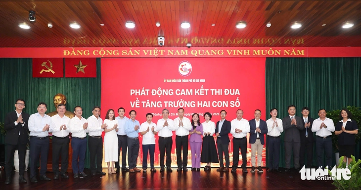 Giám đốc Sở Tài chính TP.HCM nêu giải pháp để đạt mục tiêu thu ngân sách trên 1 triệu tỉ đồng - Ảnh 2.