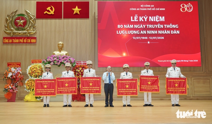 Công an TP.HCM tri ân lực lượng An ninh nhân dân - Ảnh 3.
