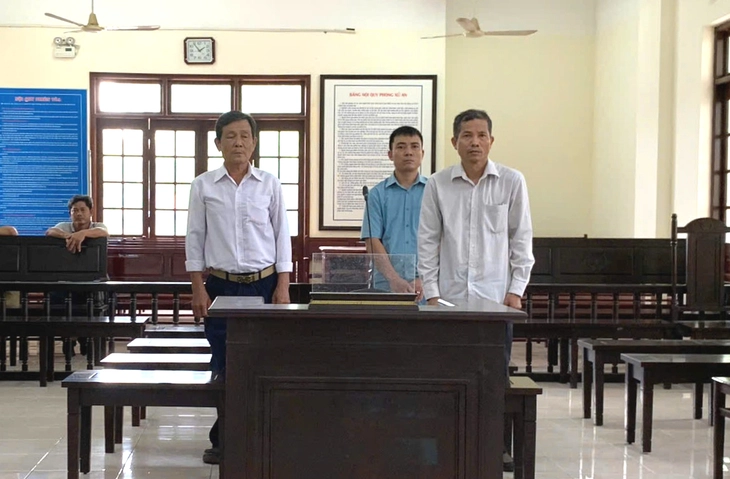 Cán bộ thú y lãnh án tù vì nhận hối lộ hợp thức hóa giết mổ heo bệnh - Ảnh 1.
