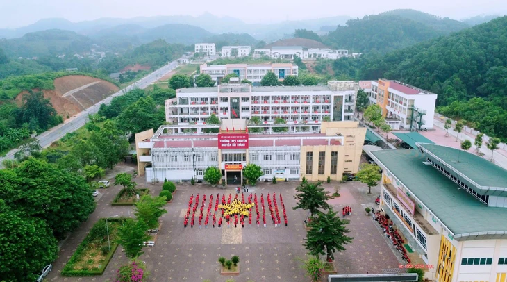 - Ảnh 1.