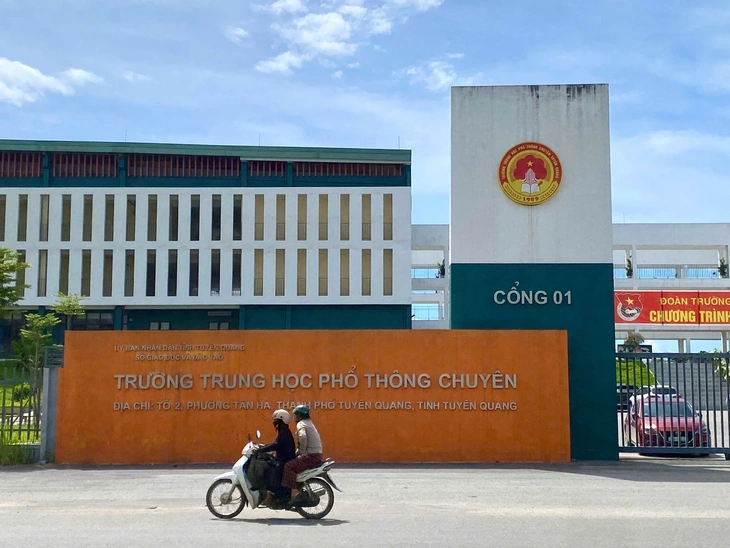 Bảo vệ quyền lợi học sinh nhưng không đánh đổi tính nghiêm minh của kỳ thi - Ảnh 1.