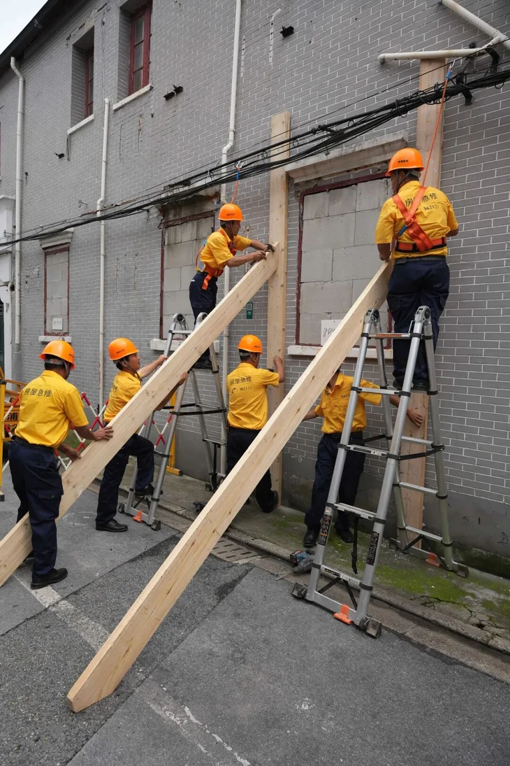 Bão Bavi áp sát, Trung Quốc kích hoạt ứng phó bão, lũ cấp 4 ở nhiều tỉnh - Ảnh 2.