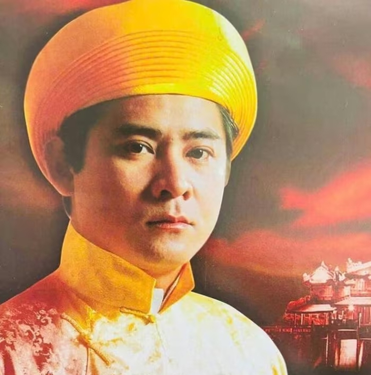 'Vua Bảo Đại đẹp nhất màn ảnh' giờ ra sao?   - Ảnh 2.