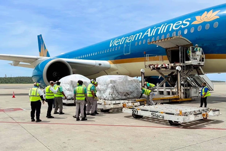 Chuyến bay đặc biệt tới Venezuela : Cuộc chạy đua với thời gian - Ảnh 7.