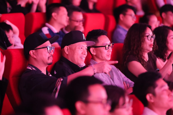 Đất nước thiên hùng ca và sức mạnh của những mega show - Ảnh 12.
