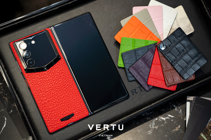 Điều gì khiến smartphone giá hàng trăm triệu đồng vẫn có người mua? - Ảnh 2.