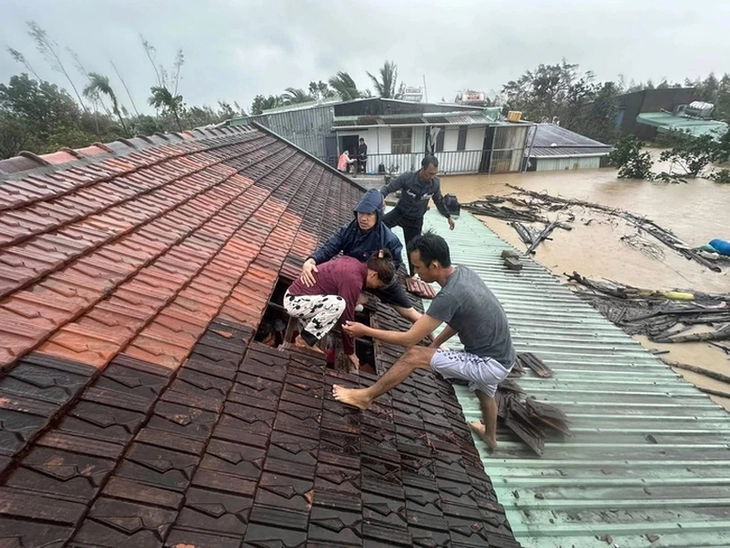  Không để xảy ra tình trạng mưa lũ mà người dân phải lên nóc nhà kêu cứu - Ảnh 2.