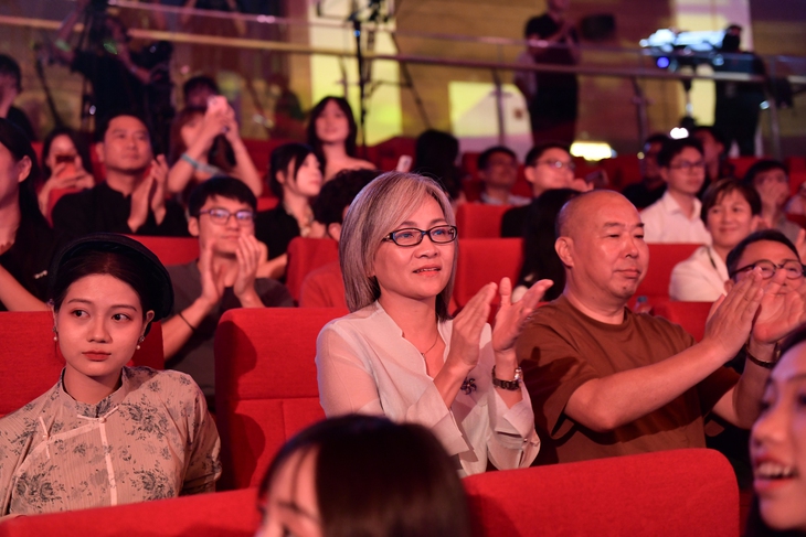 Đất nước thiên hùng ca và sức mạnh của những mega show - Ảnh 6.