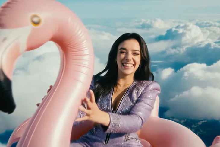Diễn viên AI đóng chính phim Hollywood bất chấp làn sóng tẩy chay   - Ảnh 2.