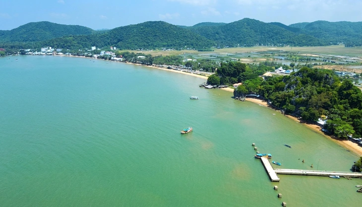 Đánh thức 'trái tim' du lịch Mo So, hòn Phụ Tử Kiên Lương đón du khách - Ảnh 1.