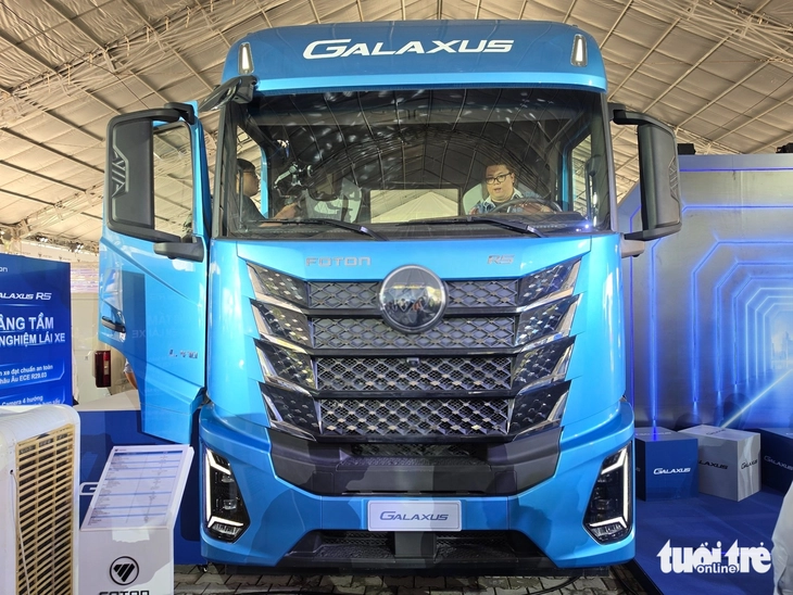 Xe đầu kéo Foton Galaxus R5 ra mắt Việt Nam: Lực kéo mạnh hơn siêu xe, tiện nghi như ô tô con - Ảnh 4.