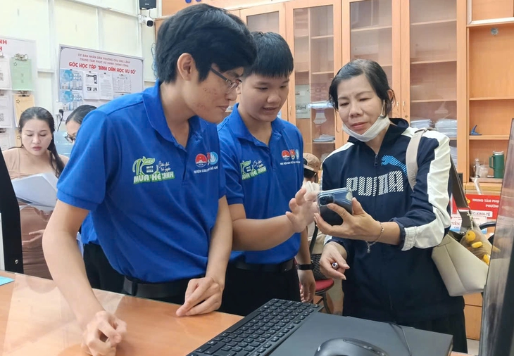 Tập sự phục vụ dân qua hoạt động tình nguyện hè tại TP . HCM 2026 - Ảnh 2.