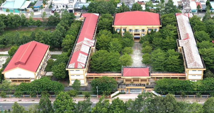 - Ảnh 1.