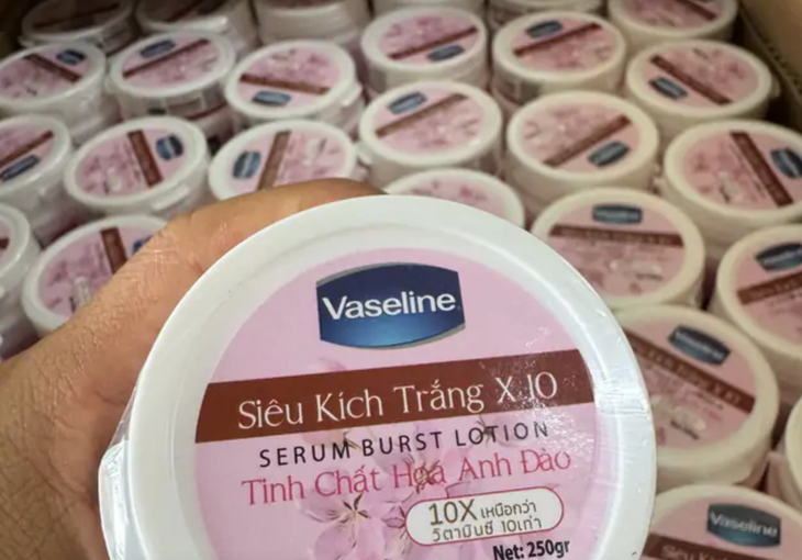 Truy tố nhóm sản xuất, buôn bán hơn 10.000 hũ kem trộn tại TP.HCM - Ảnh 1.