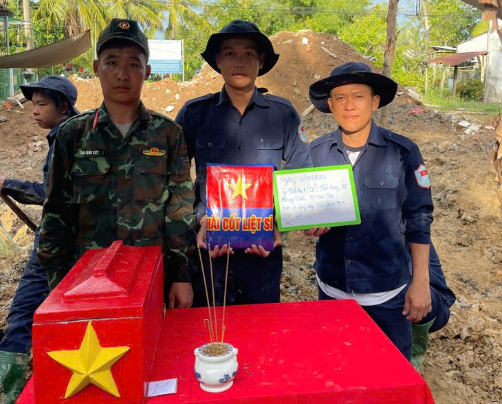 Cần Thơ đã quy tập được 11 hài cốt liệt sĩ tại khu vực nghĩa trang cũ - Ảnh 1.