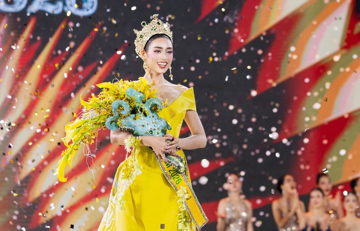 Nhật Kim Anh, Thiên Ân nói gì về chiến thắng của Emoura Phạm tại Miss Grand Vietnam 2026? - Ảnh 1.