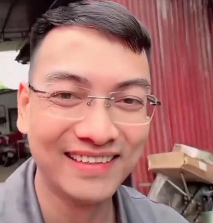 Truy tìm Hồ Văn Khoa - người đi cùng Khánh Sky đến nhà Vua Quạt livestream chửi bới - Ảnh 1.