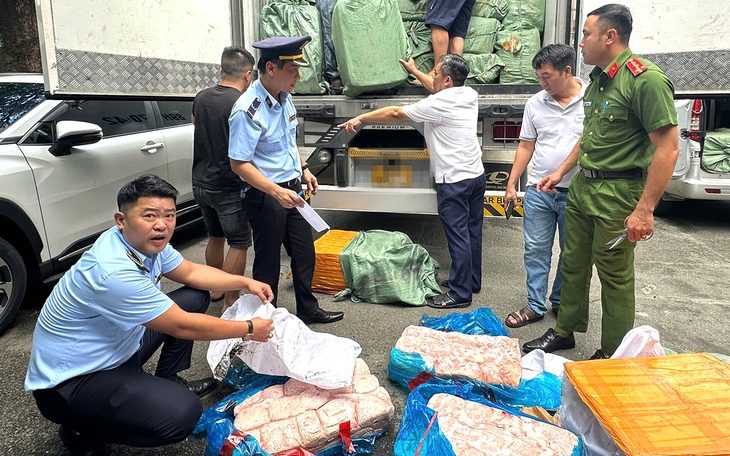 Phòng tránh thực phẩm bẩn: Muốn giảm bệnh tật, phải siết từ chợ đến mạng xã hội - Ảnh 3.