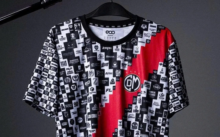 Sao Man Utd được sửa xe miễn phí khi bị hỏng dọc đường ở Brazil - Ảnh 5.
