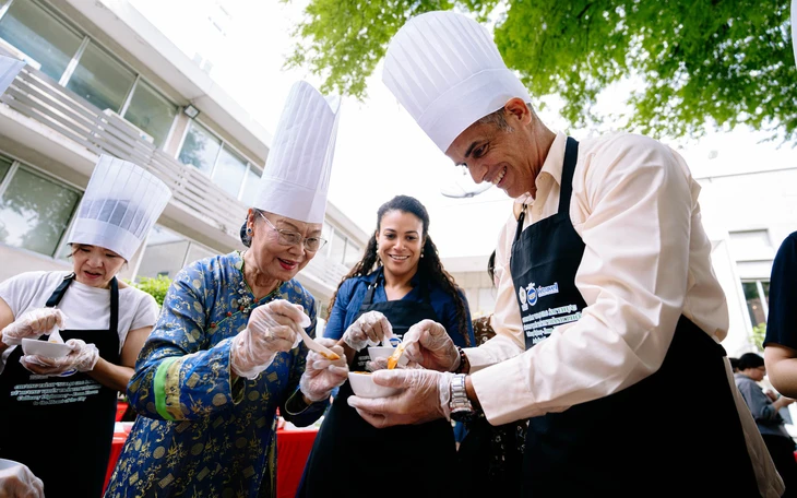 TP.HCM sẵn sàng tiên phong thí điểm mô hình mới, nâng tầm đối ngoại của siêu đô thị - Ảnh 2.