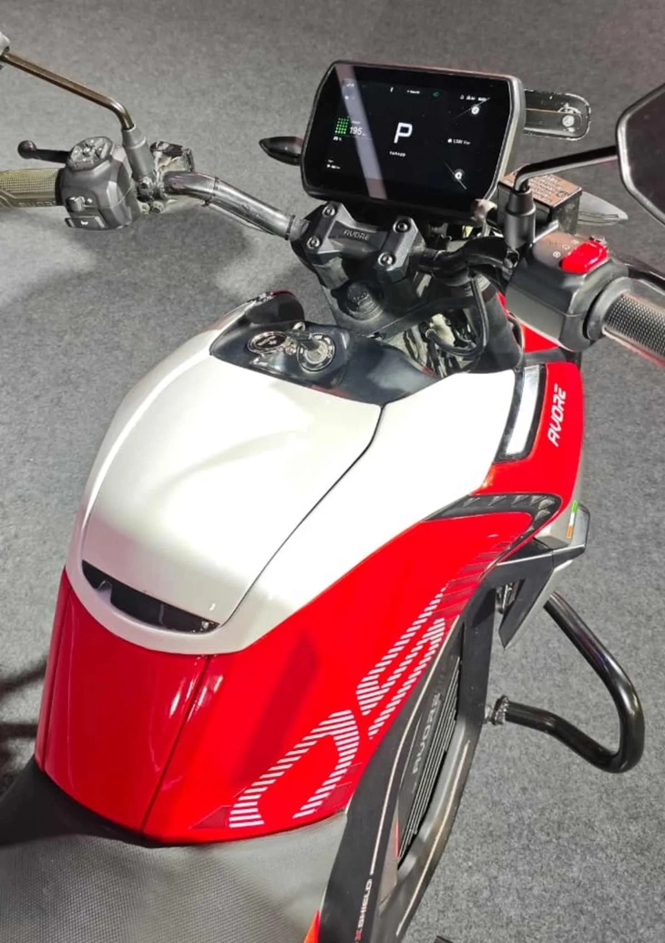 Xe máy điện nhiều công nghệ xịn như ô tô, giá chỉ ngang Honda Lead, đi tới 260km/sạc - Ảnh 7.