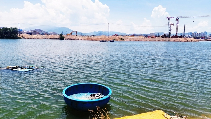 Khi cơ quan hành chính tự sửa sai để bảo vệ quyền lợi hợp pháp của người dân - Ảnh 1.