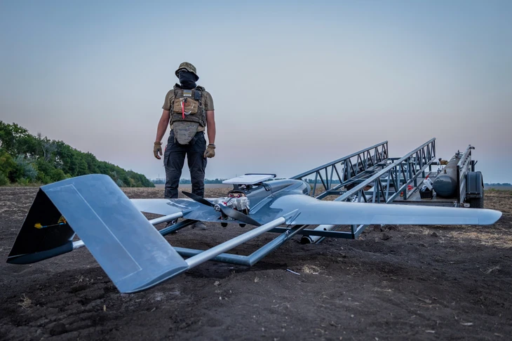 Tân chỉ huy lực lượng drone Ukraine dọa tập trung đánh Crimea nếu đủ điều kiện - Ảnh 3.