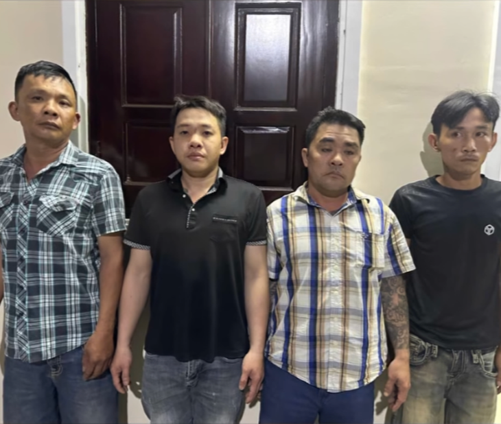 Cần Thơ bắt 4 đối tượng dùng súng bắn chó tấn công lực lượng công an - Ảnh 1.