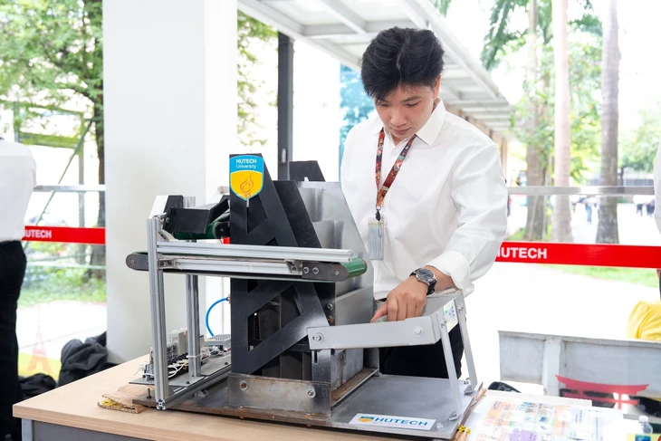 Doanh nghiệp ‘săn’ nhân tài kỹ thuật tại HUTECH TECHSHOW 2026 - Ảnh 4.