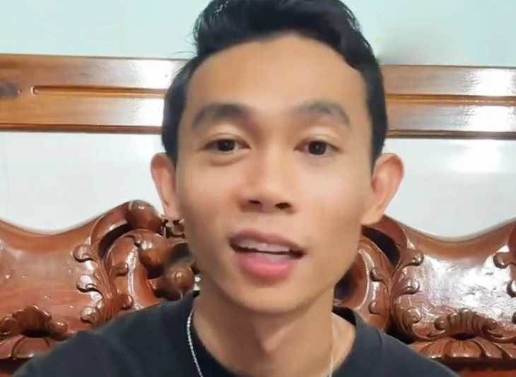 Hồng Thanh sống ở nhà trọ vài mét vuông, bán hàng online kiếm sống  - Ảnh 1.