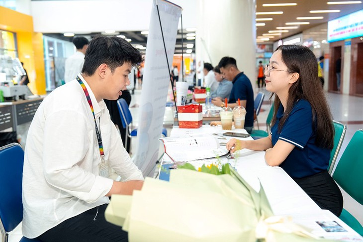 Doanh nghiệp ‘săn’ nhân tài kỹ thuật tại HUTECH TECHSHOW 2026 - Ảnh 1.