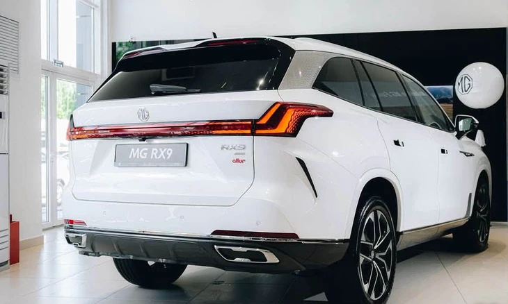Xe hybrid cắm sạc mới sắp vào Việt Nam đấu Hyundai Palisade: Đầy bình chạy gần 1.200km - Ảnh 5.